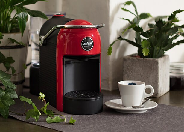 Lavazza A Modo Mio Jolie EVO кафемашина, червена