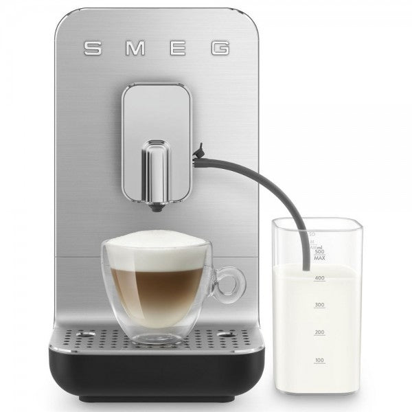 SMEG BCC13BLMEU Aparat de cafea espresso automat