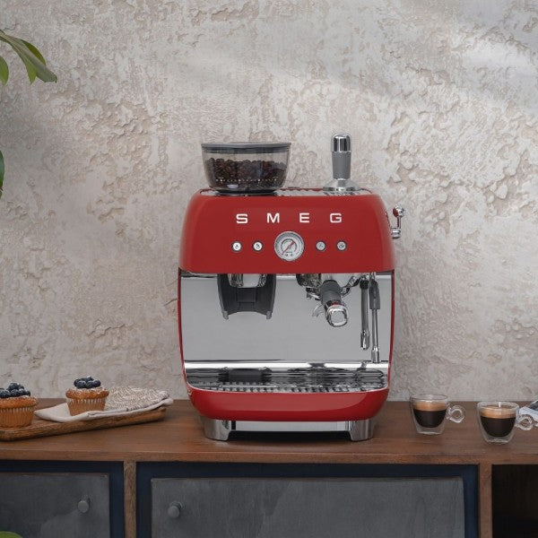SMEG EGF03RDEU Aparat de cafea espresso cu rasnita de cafea integrata